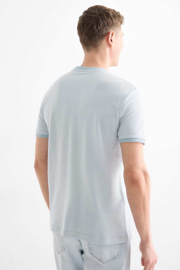 Heren - T-shirt - regular fit - met structuur - lichtblauw