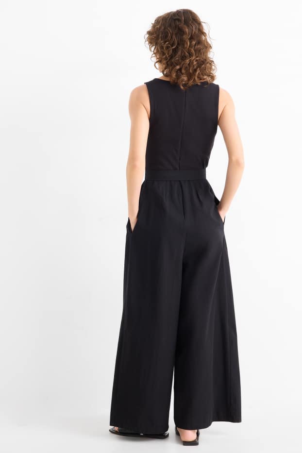 Damen - Jumpsuit mit Gürtel - schwarz