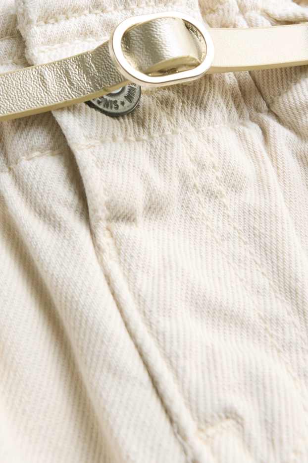 Kinderen: meisjes - Schelp en zon - denim short met riem - wit