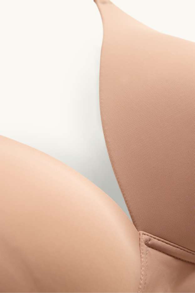 Femei - Sutien fără armătură - vătuit - bej