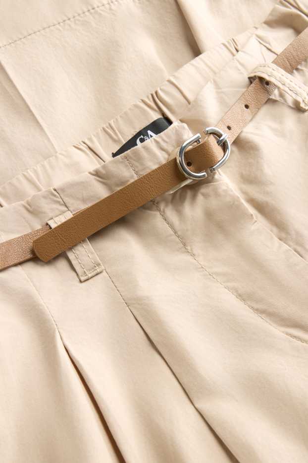 Donna - Pantaloni di stoffa corti con cintura - vita alta - gamba ampia - beige