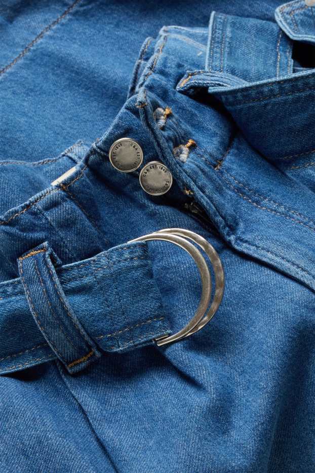 Women - Denim shorts with belt - mid-rise waist - blue denim