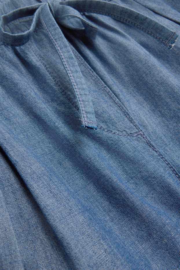 Donna - Shorts - vita media - look jeans - jeans blu scuro
