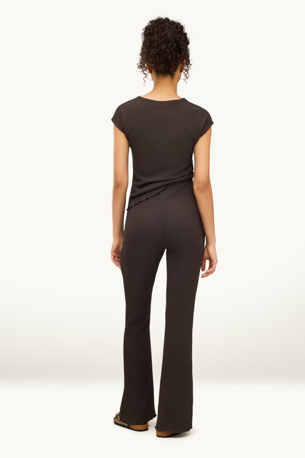 Damen - Flared Leggings - strukturiert - dunkelbraun