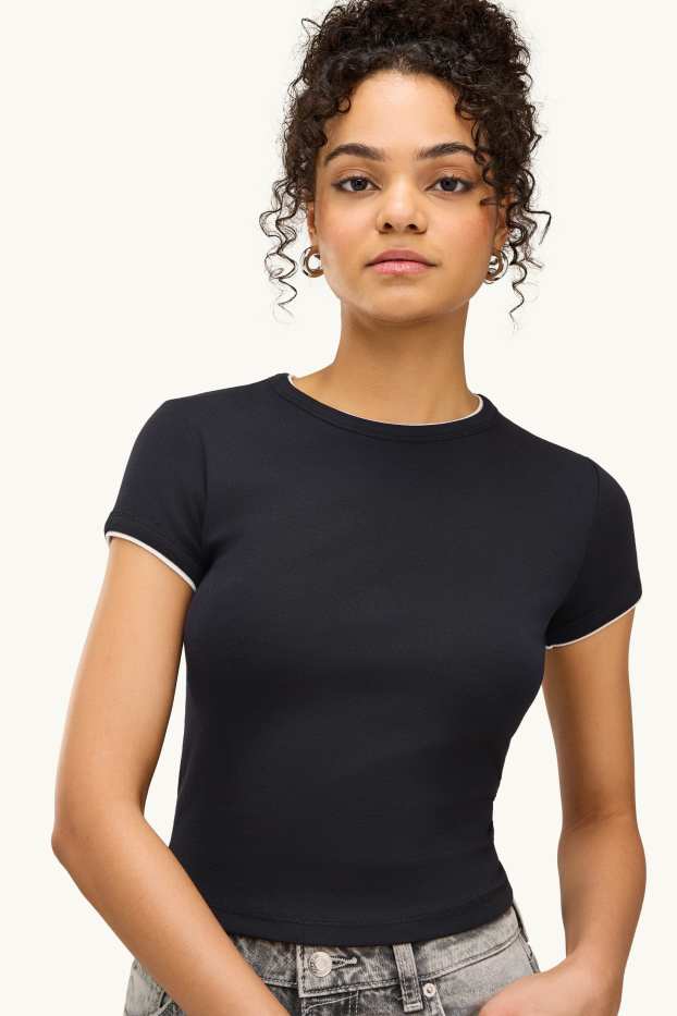 Damen - T-Shirt - Slim Fit - 2-in-1-Look - schwarz