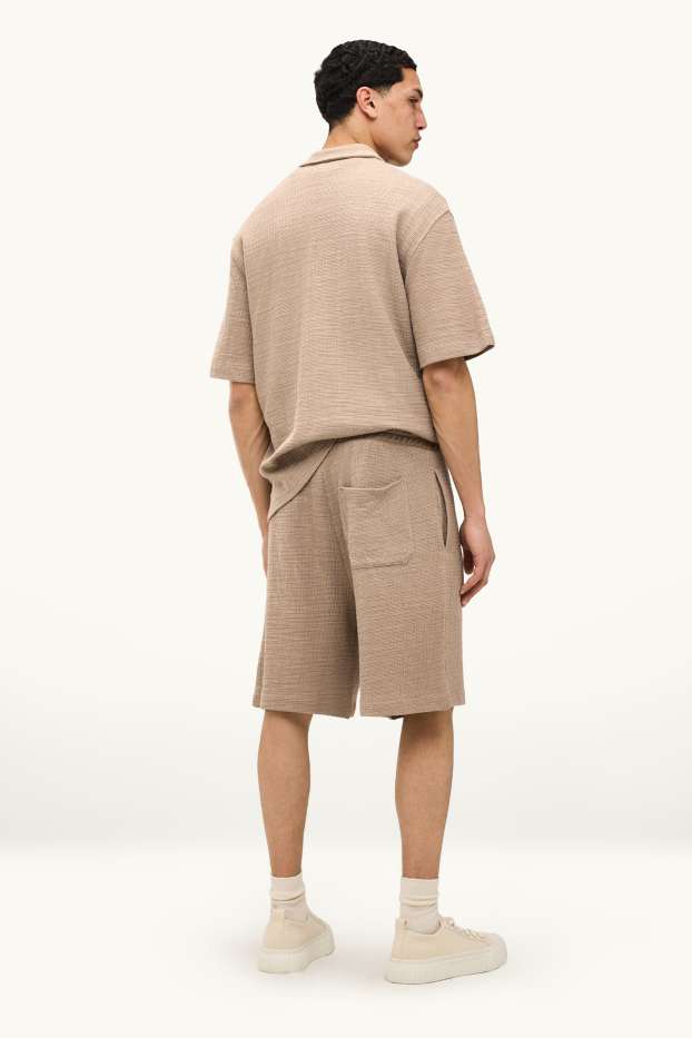 Mężczyźni - Szorty dresowe - z fakturą - jasnobrązowy
