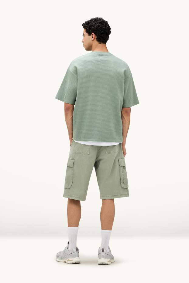 Hombre - Pantalón corto tipo cargo - verde