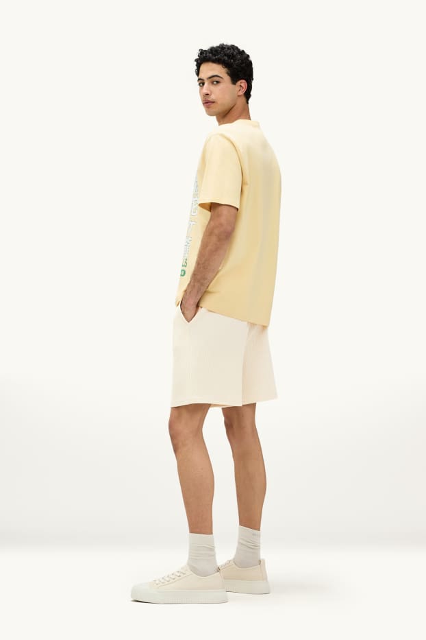 Men - Shorts - ribbed - cremewhite