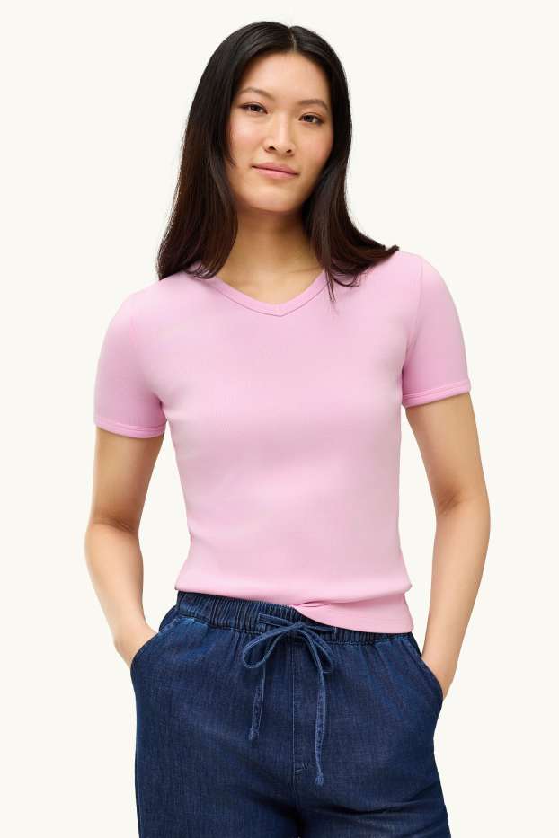 Women - V-neck T-shirt - slim fit - skinny rib - rose