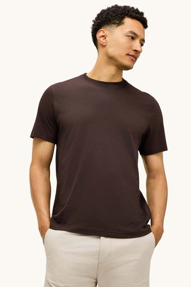 Heren - T-shirt - regular fit - donkerbruin