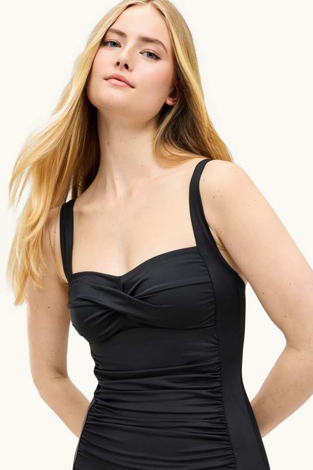 Femmes - Maillot de bain orné de fronces - ampliforme - LYCRA® XTRA LIFE™ - noir