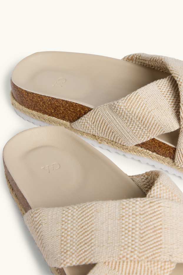 Damen - Sandalen - Bast-Optik - Lederimitat - cremefarben