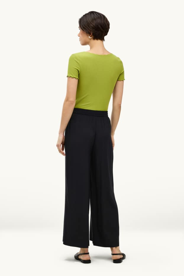 Damen - Crop Stoffhose - High Waist - Wide Leg - schwarz