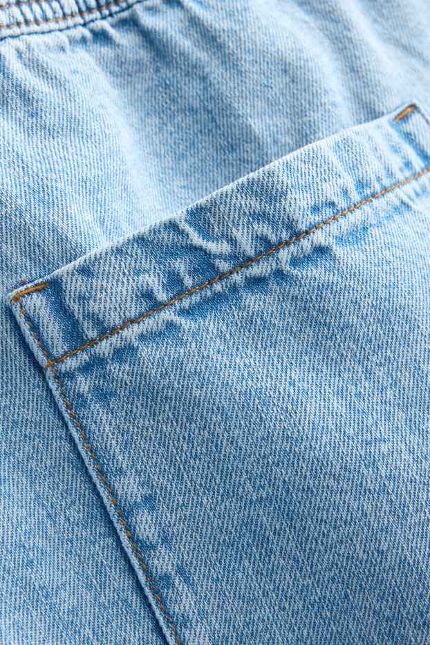 Herren - Jeans-Shorts - helljeansblau