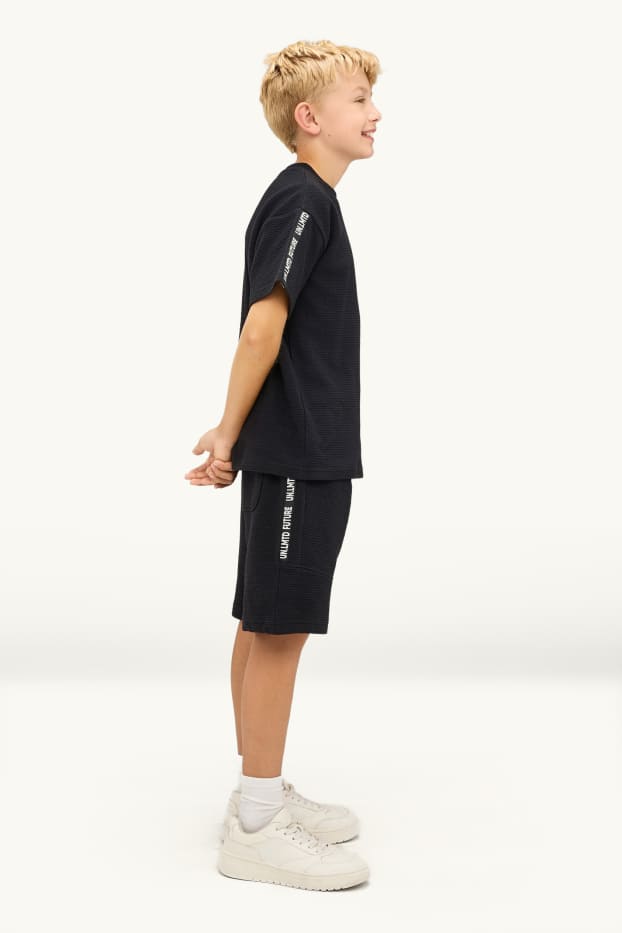 Kinder Buben - Sweatshorts - strukturiert - schwarz