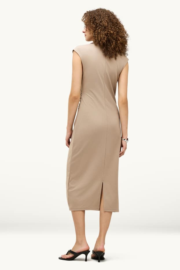 Femmes - Robe Bodycon - finition texturée - beige