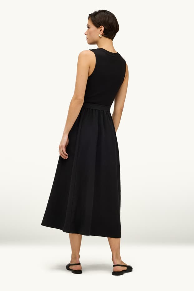 Mujer - Vestido fit & flare con cinturón - negro
