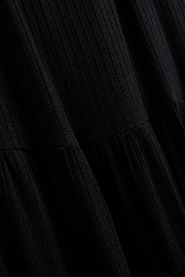 Femei - Rochie în A - reiată - negru
