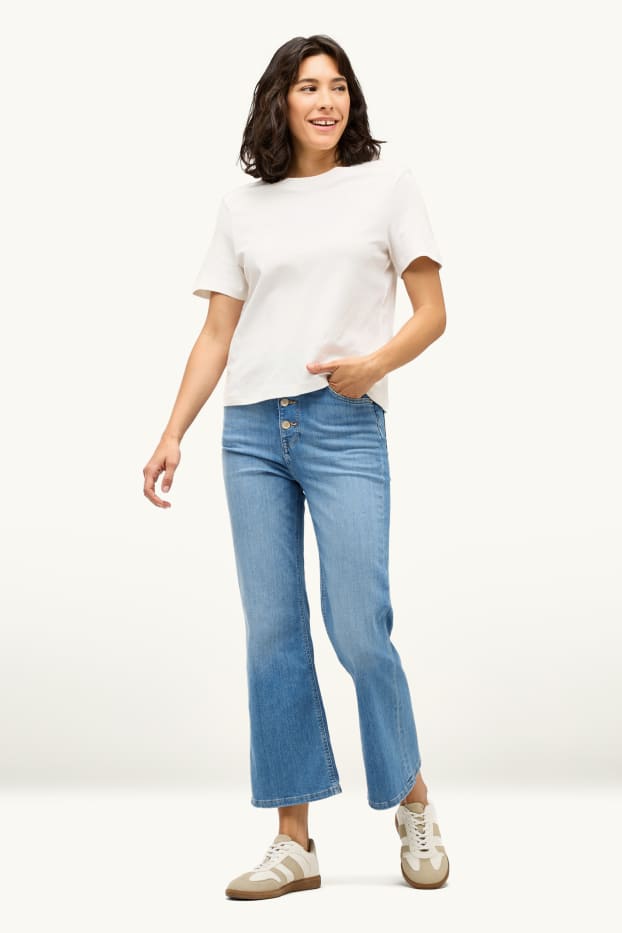 Damen - Crop Flared Jeans - High Waist - helljeansblau
