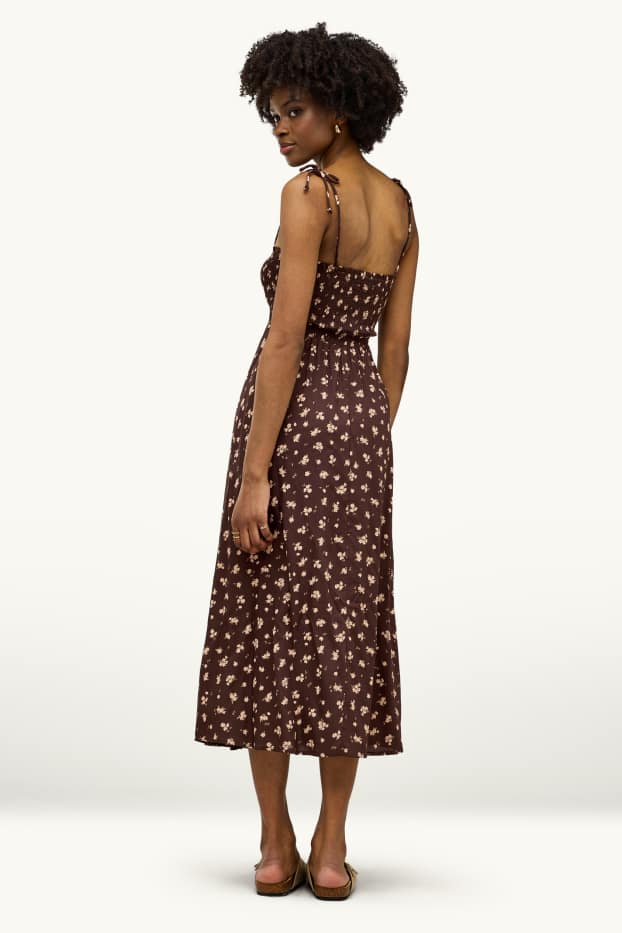 Femei - Rochie fit & flare - cu flori - cu fronseuri - maro închis