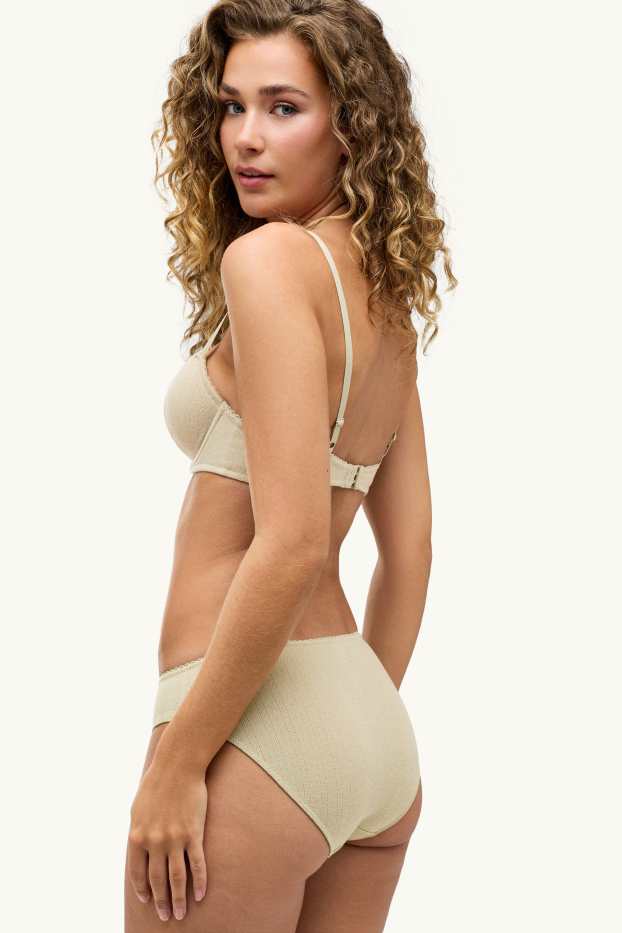 Femmes - Culotte en pointelle - beige