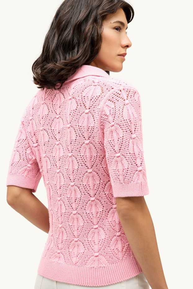 Women - Knitted jumper - short sleeve - rose