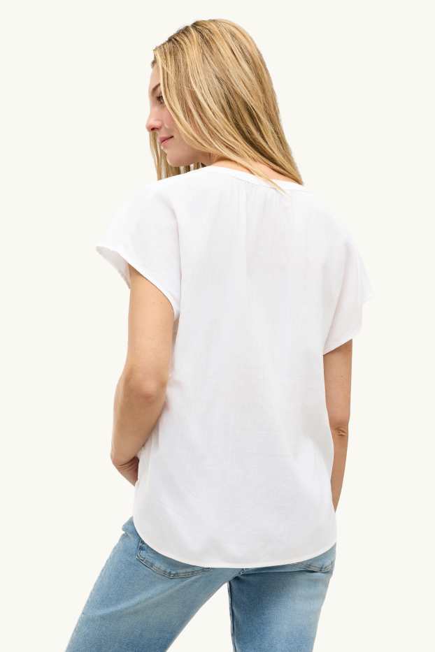 Damen - Bluse mit V-Ausschnitt - weiß