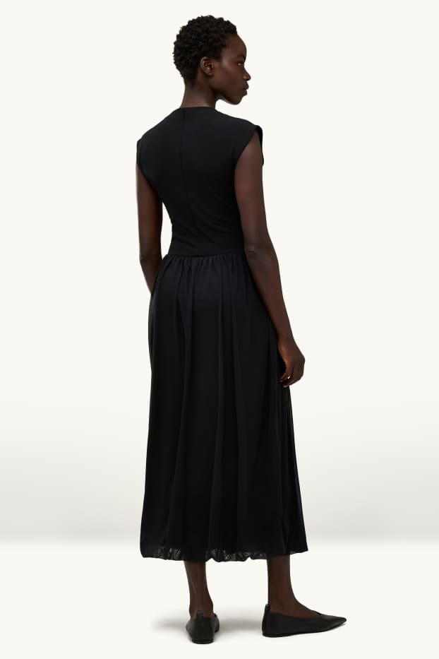 Dona - Vestit - straight fit - negre