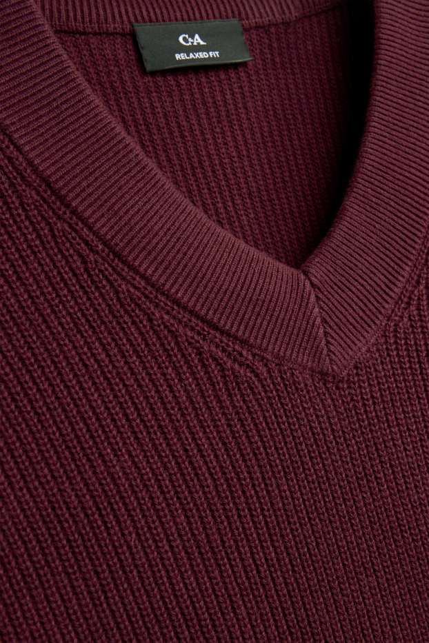 Men - V-neck jumper - bordeaux