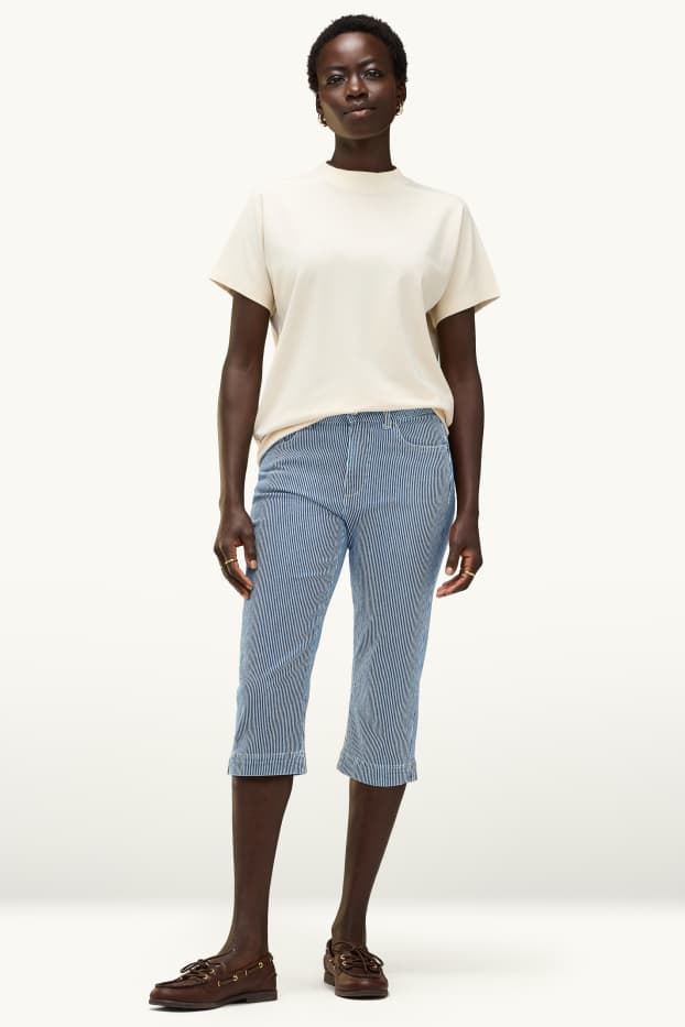 Femmes - Jean capri - mid waist - slim fit - à rayures - bleu / blanc