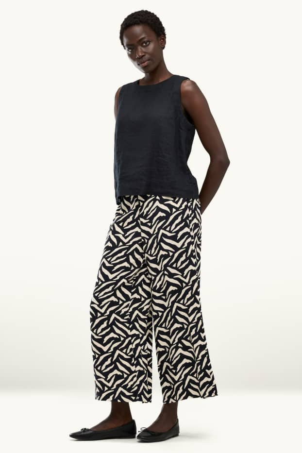 Dámské - Plátěné kalhoty - mid waist - straight fit - se vzorem - bílá/černá