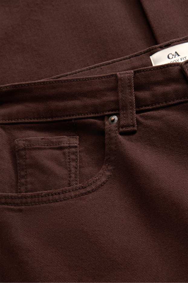 Femei - Baggy jeans - talie medie - maro închis