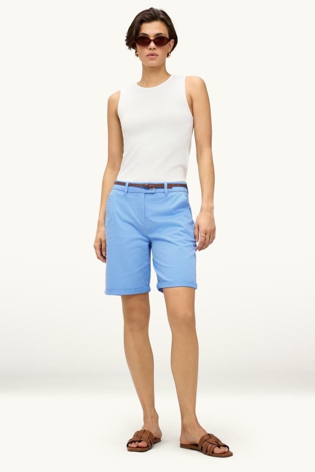 Dames - Bemuda met riem - mid waist - lichtblauw