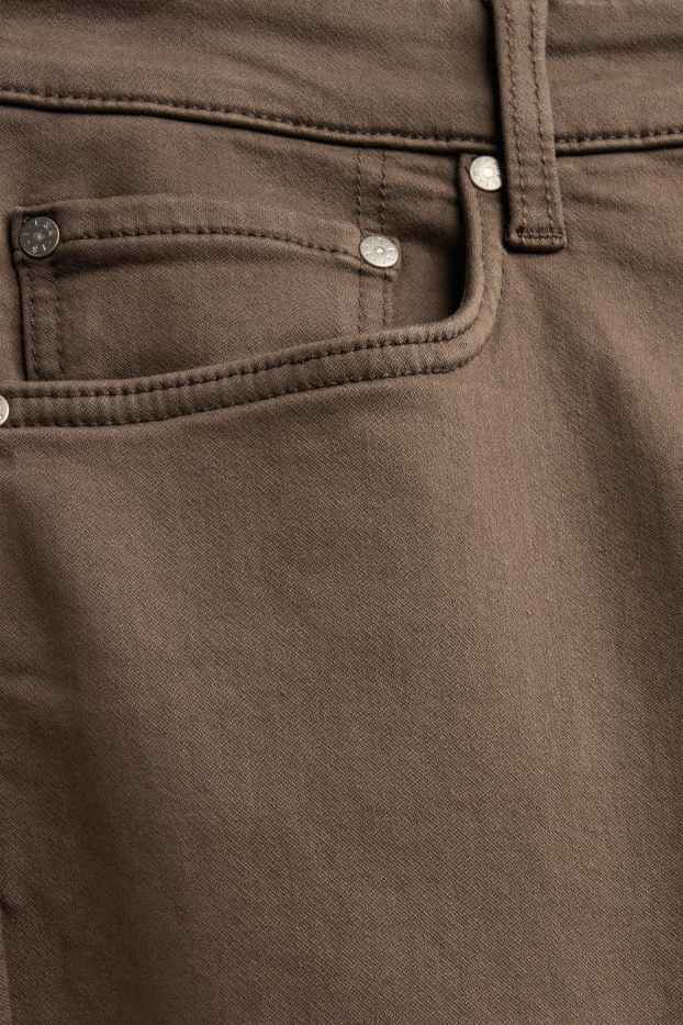 Bărbați - Pantaloni - slim fit - LYCRA® - maro