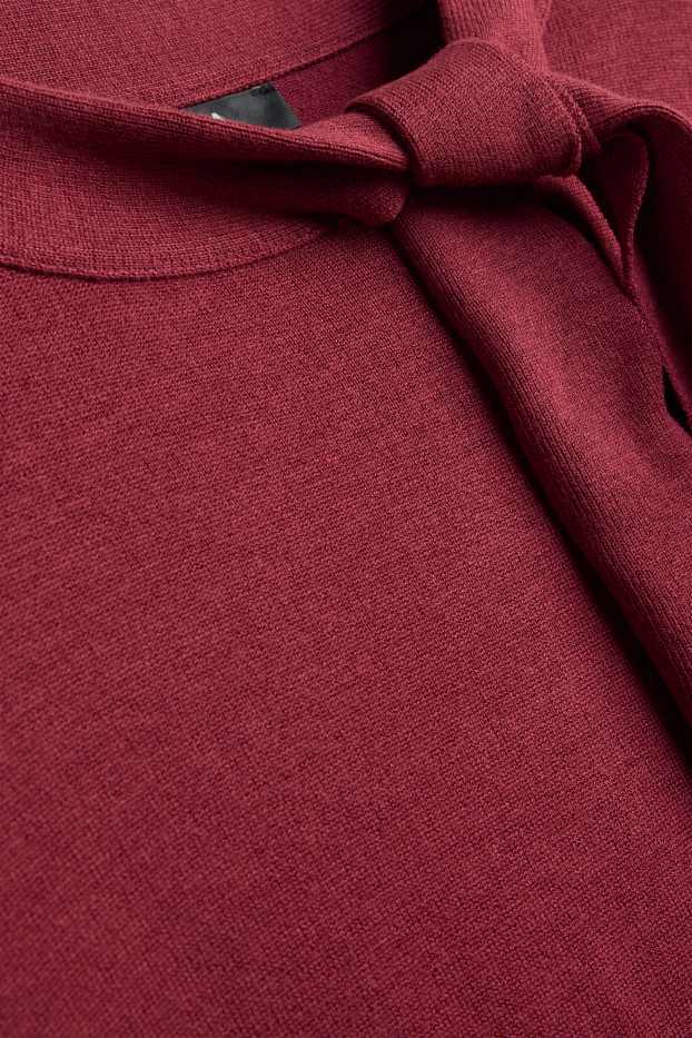 Women - Fine knit jumper with knot detail - dark red
