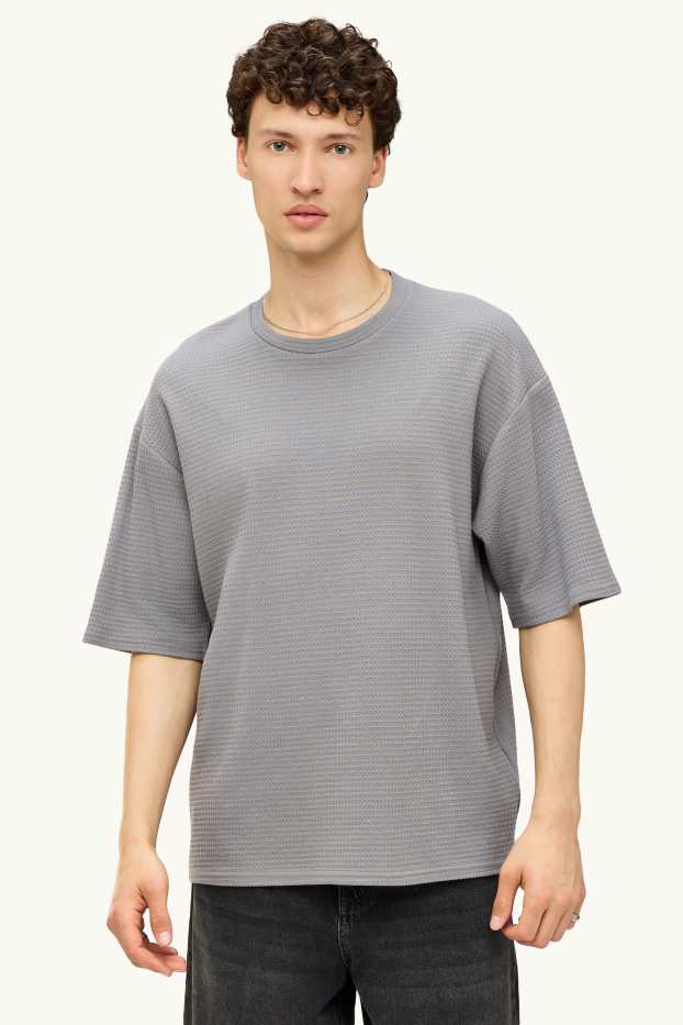 Men - T-shirt - oversized - textured - gray