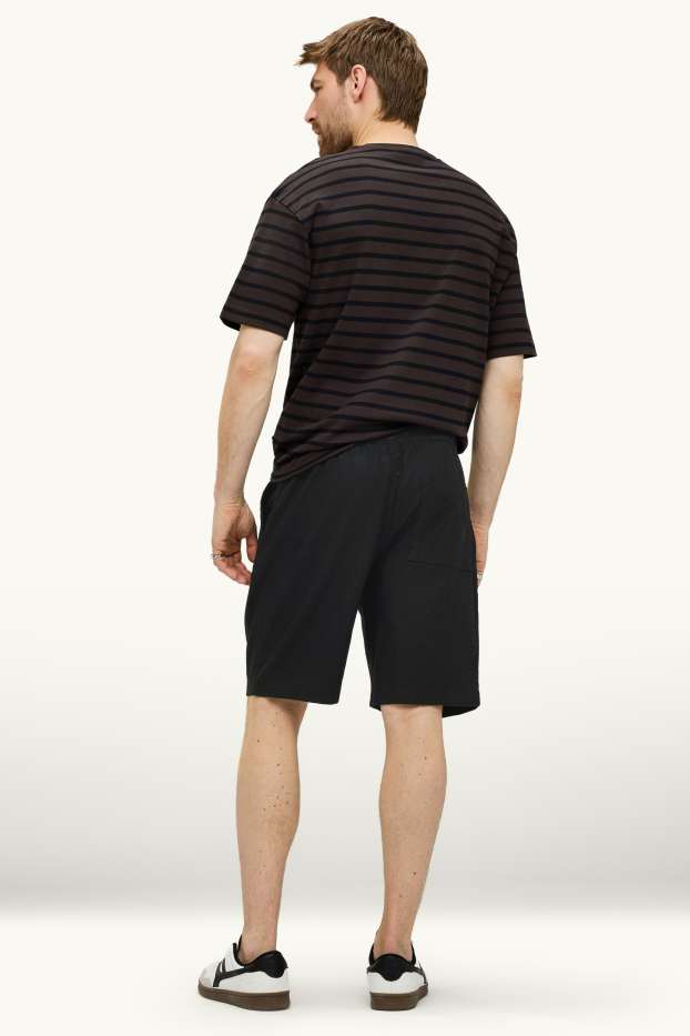 Men - Shorts - linen blend - black
