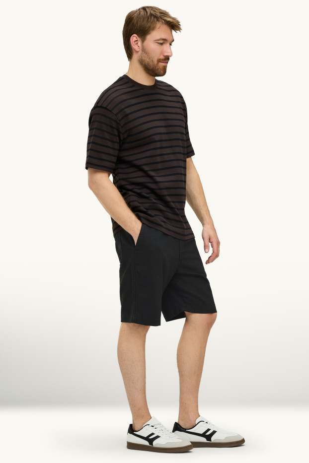 Men - Shorts - linen blend - black