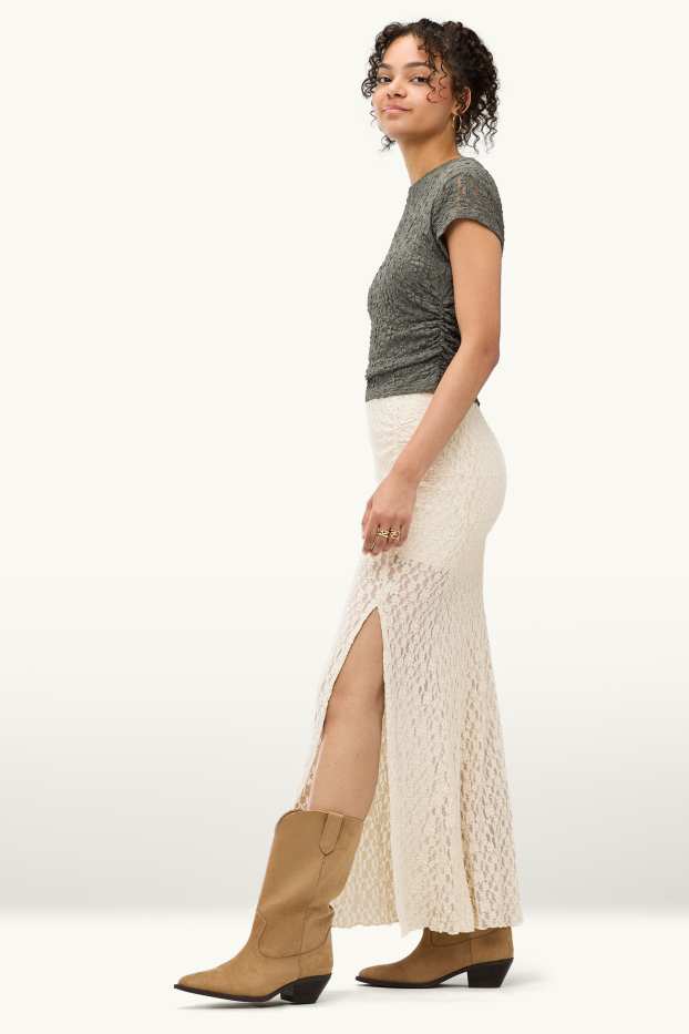 Women - Skirt with slit - textured - creme