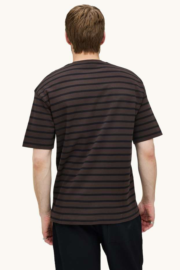 Heren - T-shirt - relaxed fit - gestreept - donkerbruin