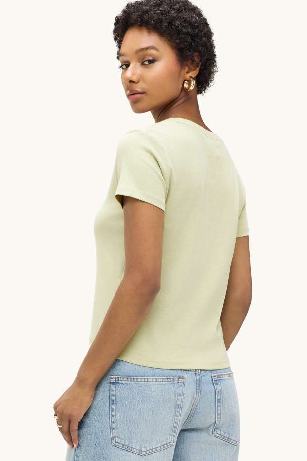 Dona - Samarreta de màniga curta - slim fit - verd clar