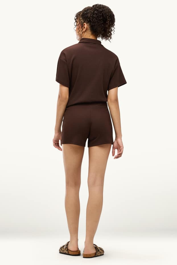 Femmes - Short - mid waist - finition côtelée - marron foncé