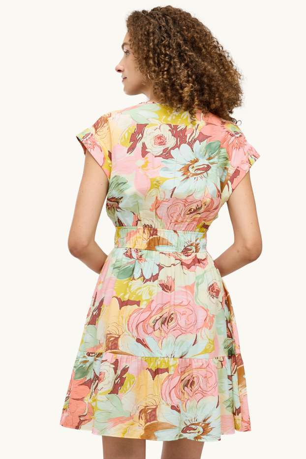 Femmes - Robe fit & flare avec encolure en V - à fleurs - rose