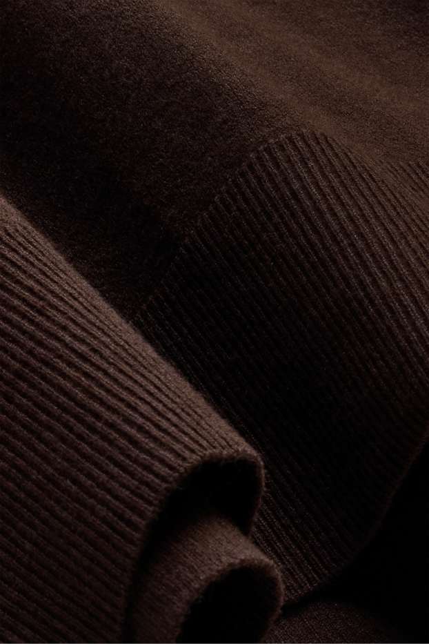 Women - V-neck jumper - dark brown