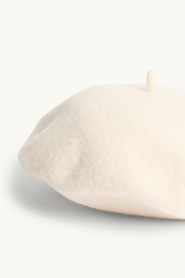 Femmes - Béret basque en laine - blanc crème