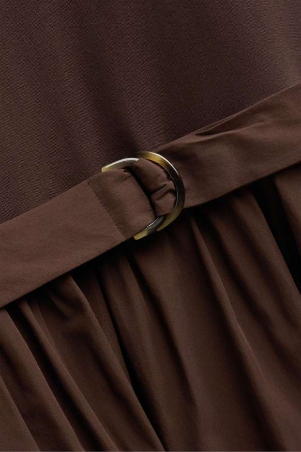 Femei - Rochie fit & flare cu curea - maro închis