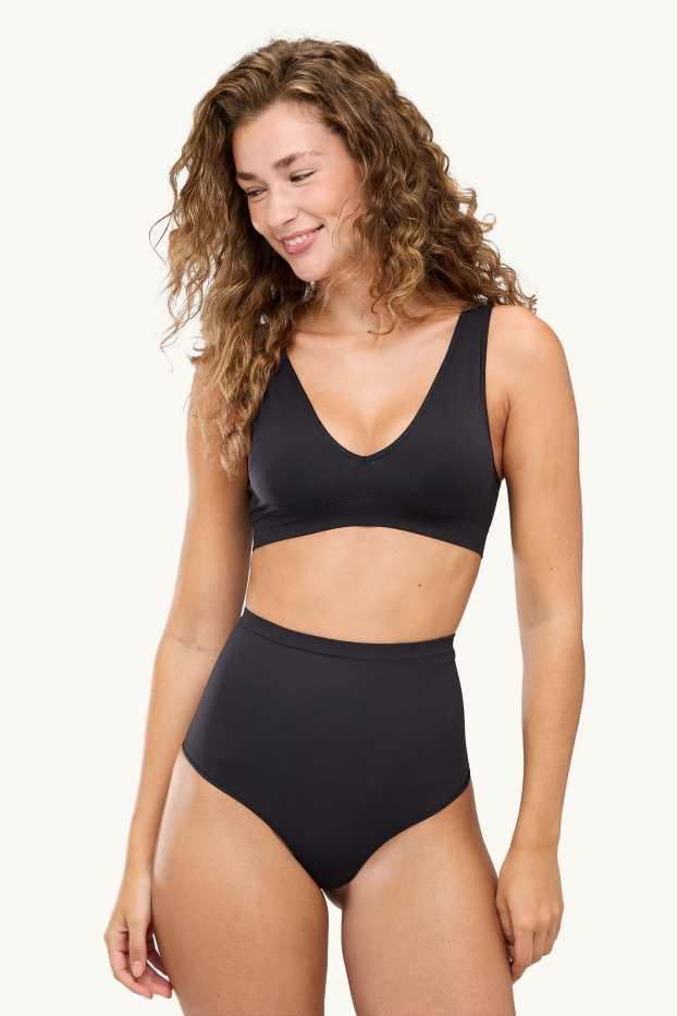 Women - Shaping thong - seamless - black