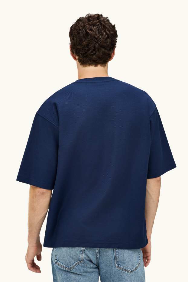 Pánské - Tričko - oversized fit - strukturované - tmavomodrá