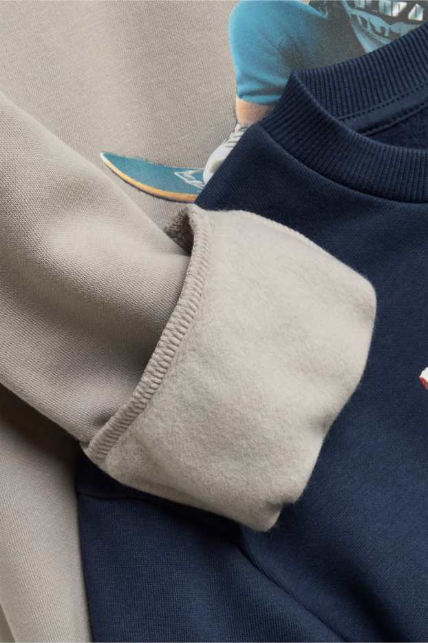 Bambini - Confezione da 2 - orso e skateboard - felpa con cappuccio e maglia girocollo - blu scuro