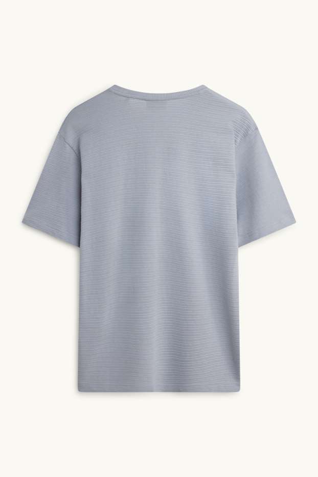Men - Knitted T-shirt - regular fit - textured - light blue